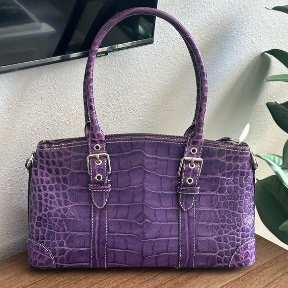 Dooney & Bourke Nile Collection Purple Croc-Embossed Shoulder Bag - See Video! - Picture 3 of 11